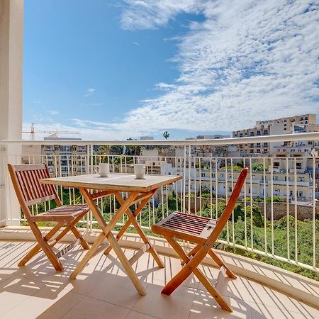 Modern Apartment Steps From Balluta Bay Sliema Exterior photo