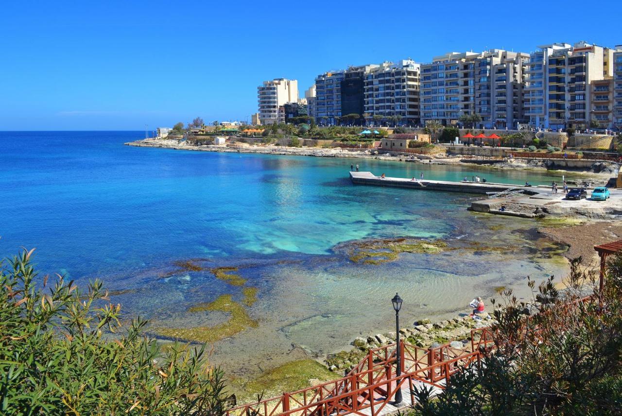 Modern Apartment Steps From Balluta Bay Sliema Exterior photo