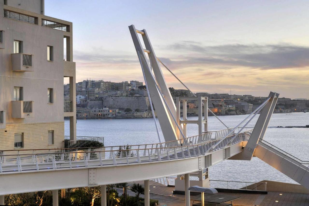 Modern Apartment Steps From Balluta Bay Sliema Exterior photo